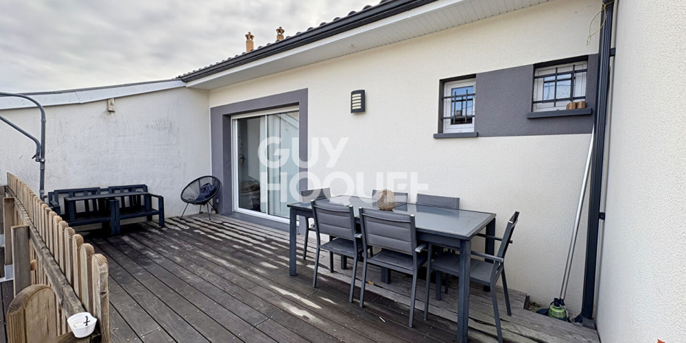 maison à VILLENAVE D ORNON (33140)